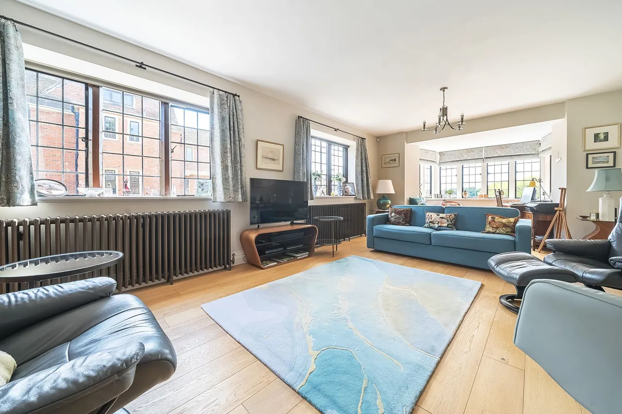 Kings Drive, Midhurst, GU29, photo 2
