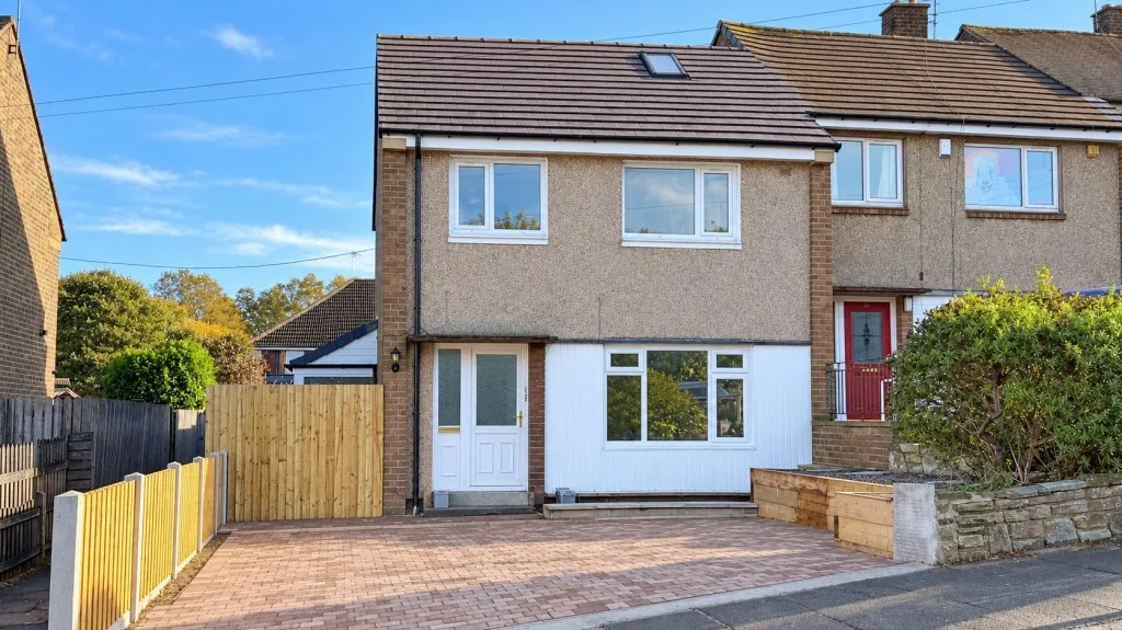 3 bed house to rent, Parkstone Drive, Bradford