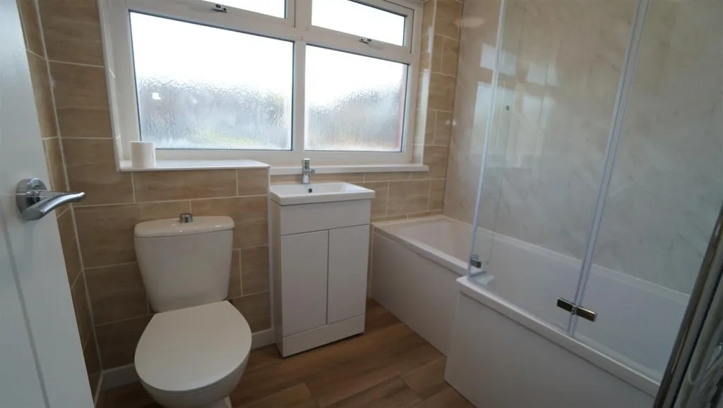 Parkstone Drive, Bradford, photo 6