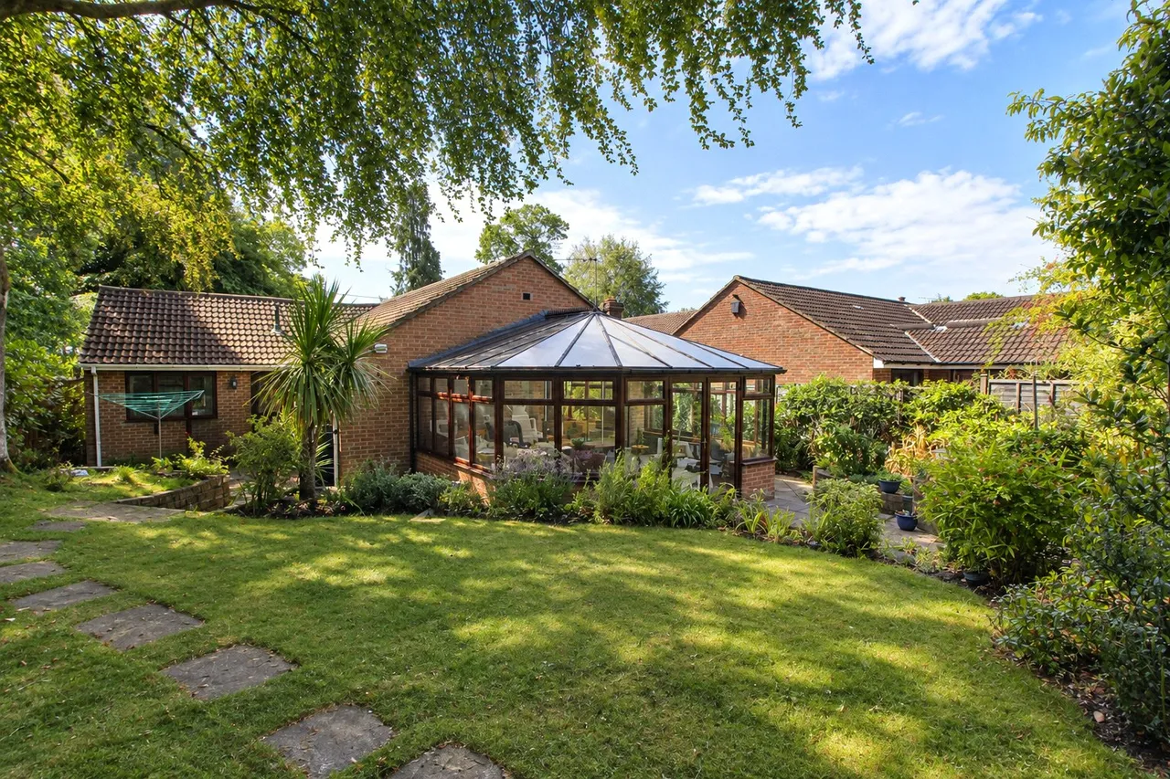 Furze Hill Road, Headley Down, GU35, photo 6