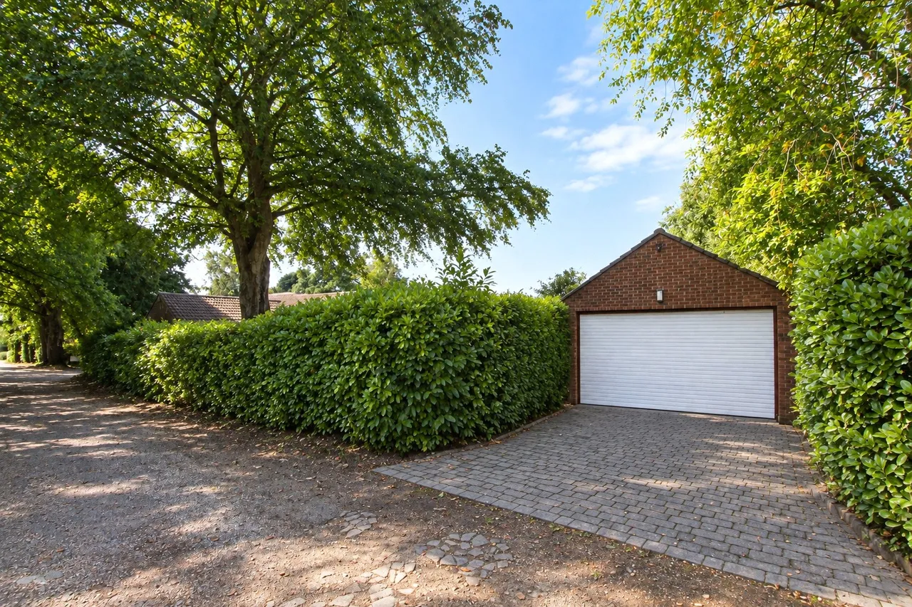 Furze Hill Road, Headley Down, GU35, photo 13