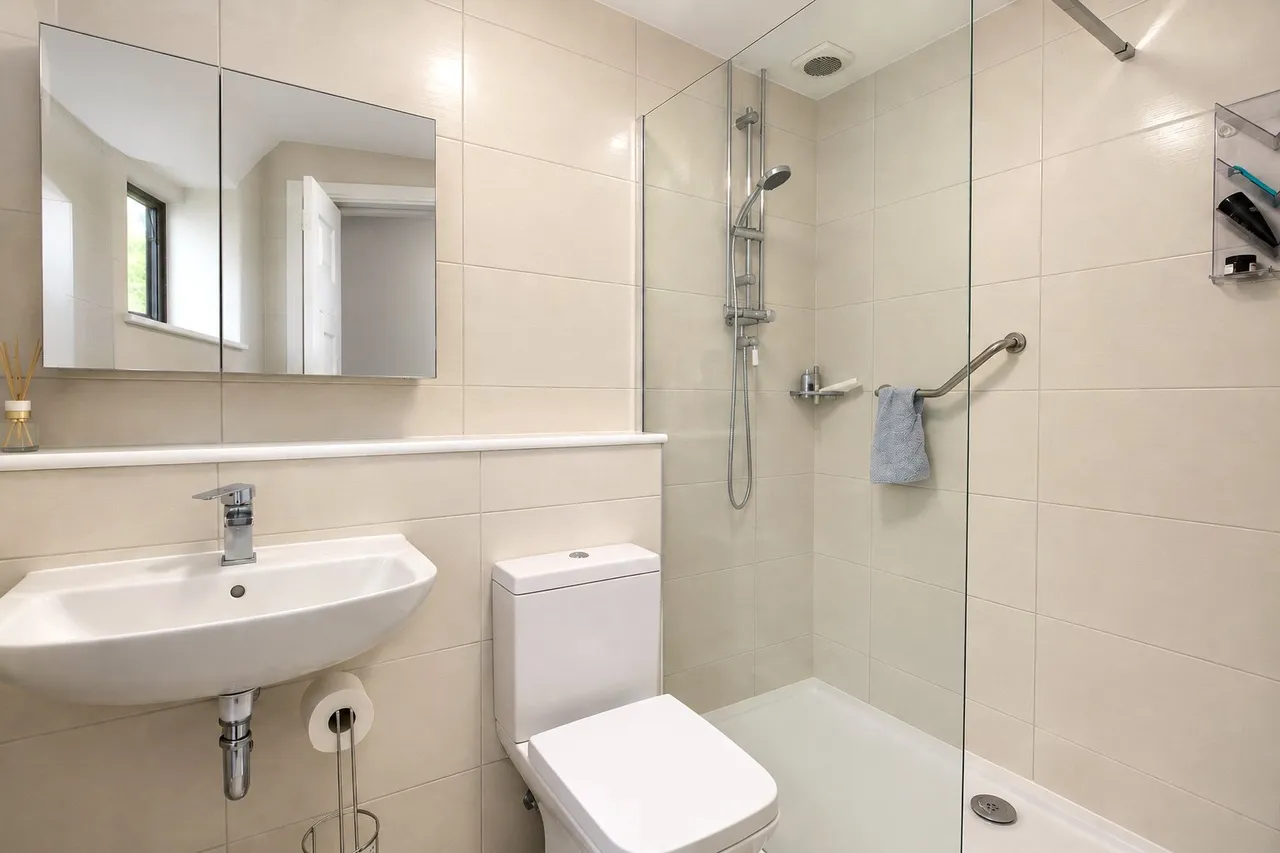 Furze Hill Road, Headley Down, GU35, photo 8