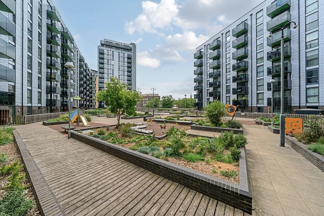 Thurston Road, SE13, photo 20