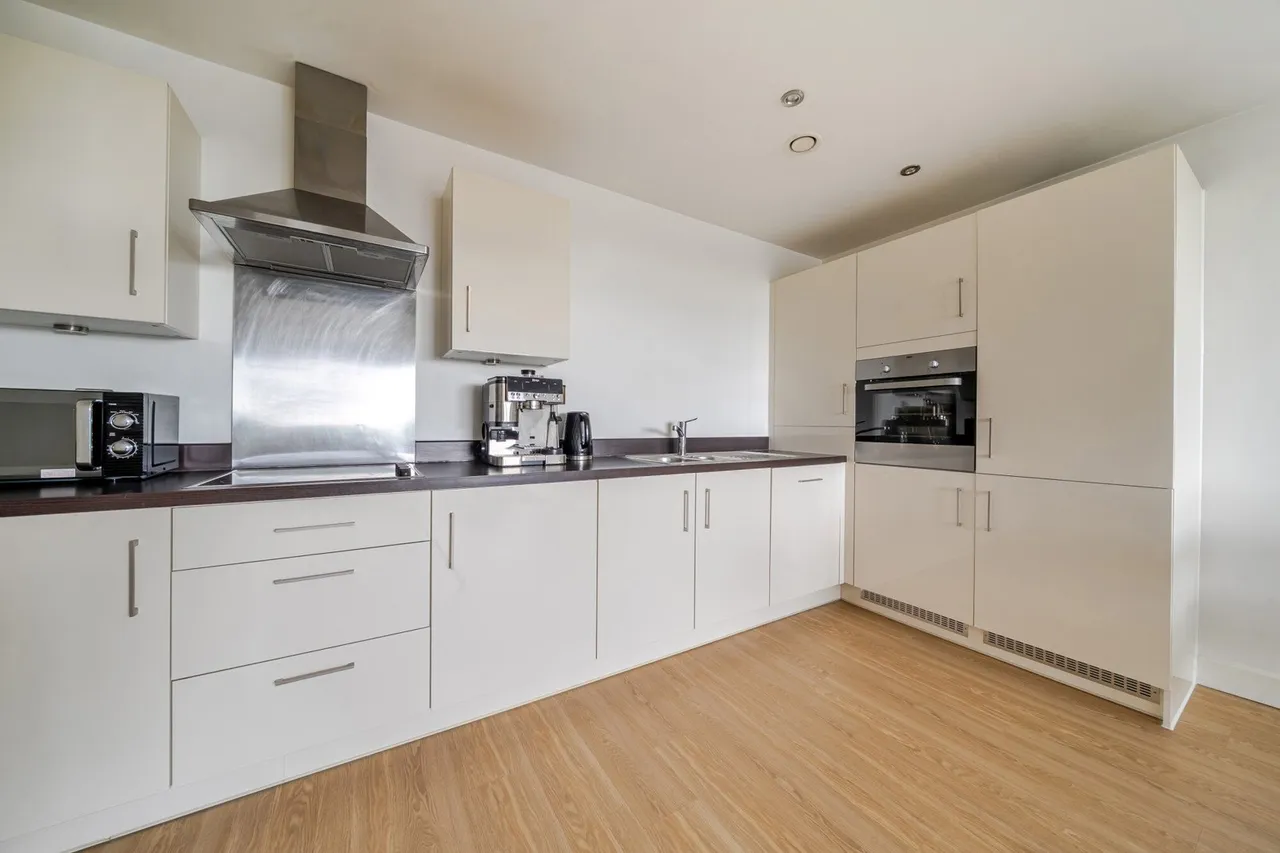 Thurston Road, SE13, photo 2