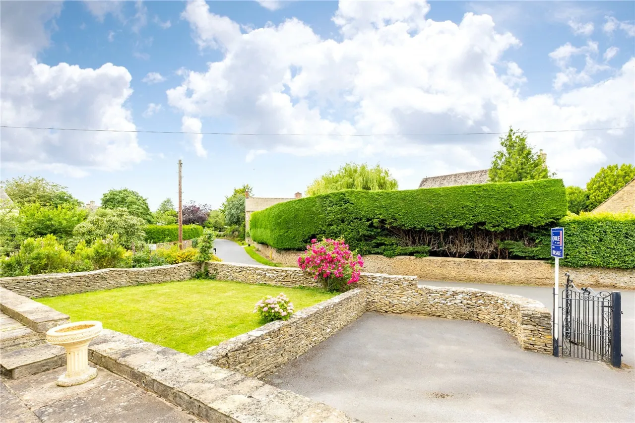 Southrop, Lechlade, GL7, photo 2