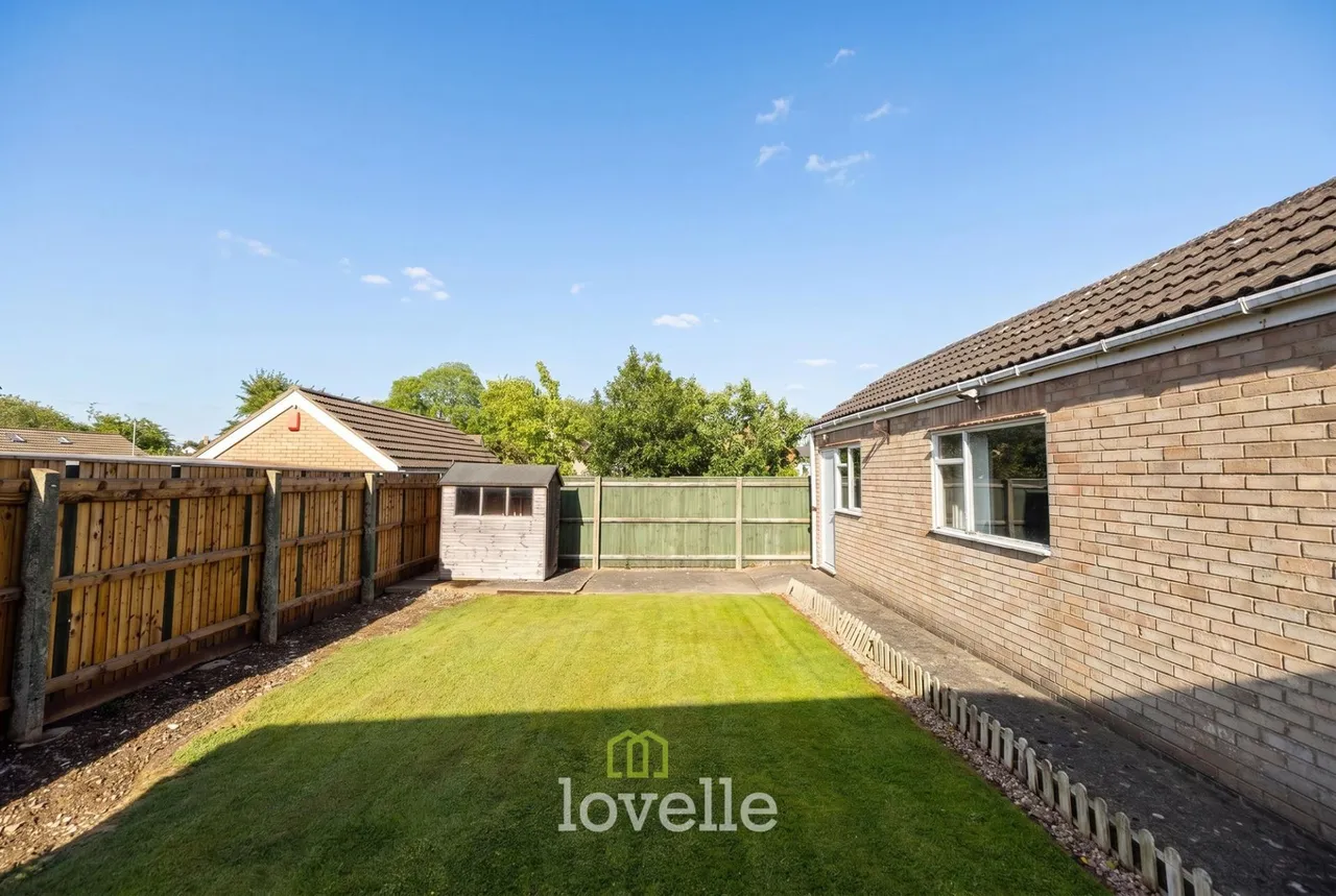 Holton Mount, Holton-Le-Clay, DN36, photo 3
