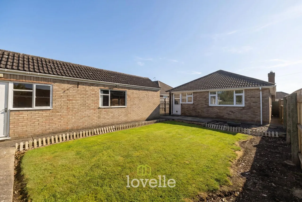Holton Mount, Holton-Le-Clay, DN36, photo 4