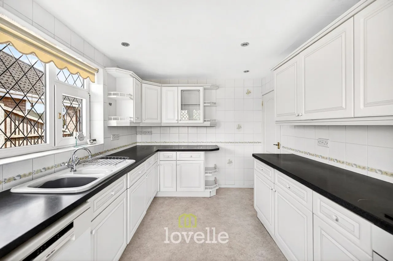 Holton Mount, Holton-Le-Clay, DN36, photo 8