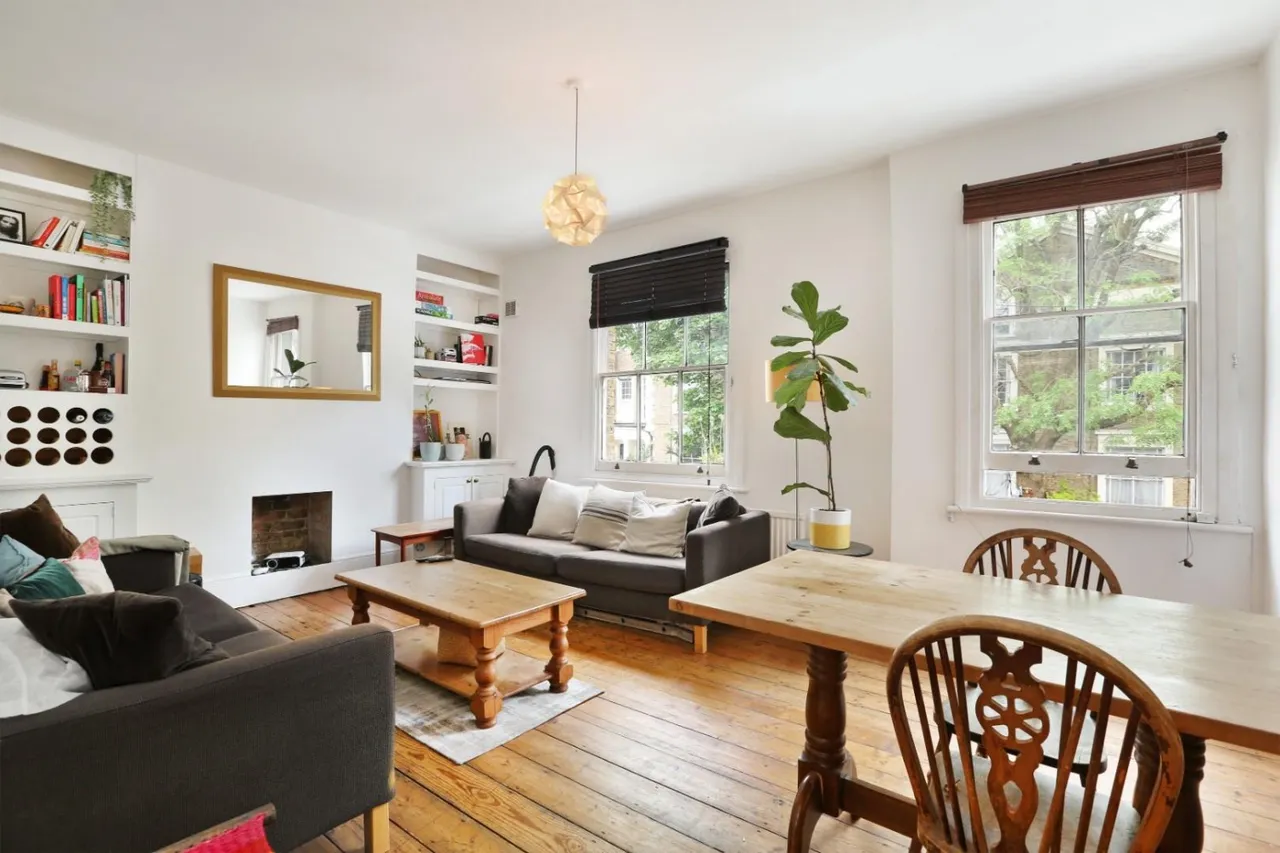 3 bed flat for sale — Grosvenor Park, London, SE5