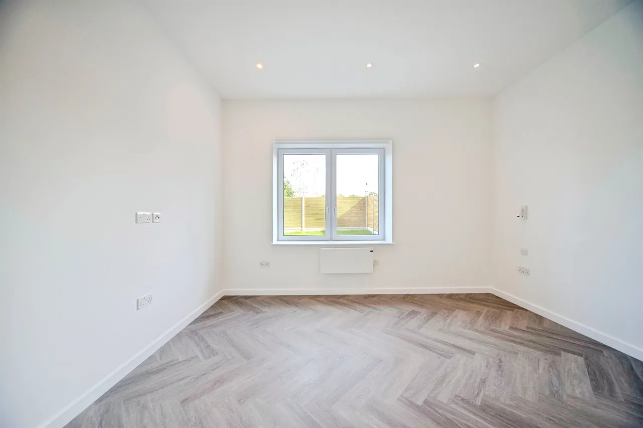 Caldecotte Lake Drive, Caldecotte, MK7, photo 11