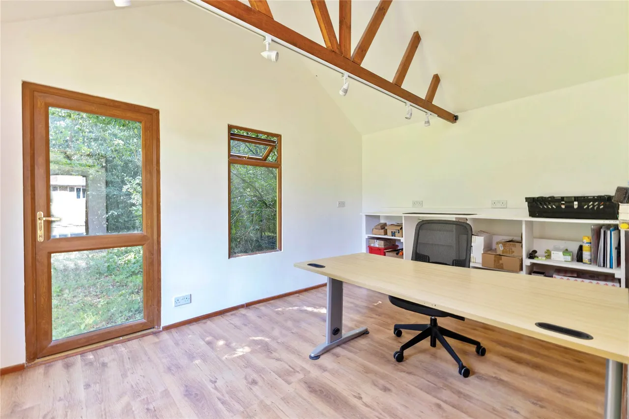 Kingswood Firs, Grayshott, GU26, photo 13