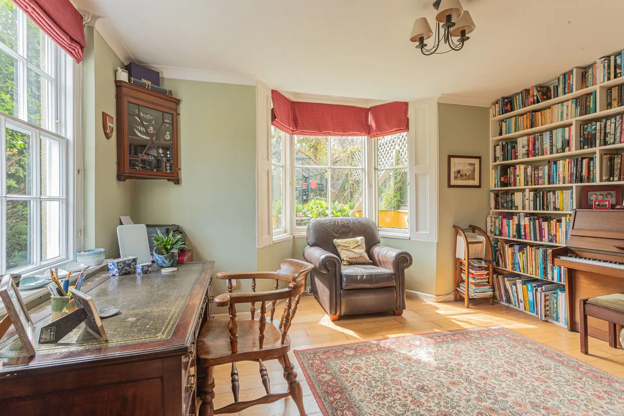 Kingswood, Wotton-under-Edge, photo 28