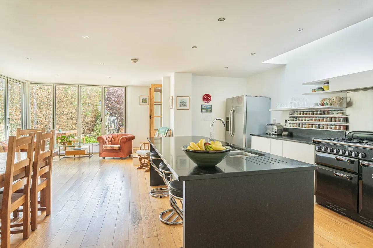 Kingswood, Wotton-under-Edge, photo 3