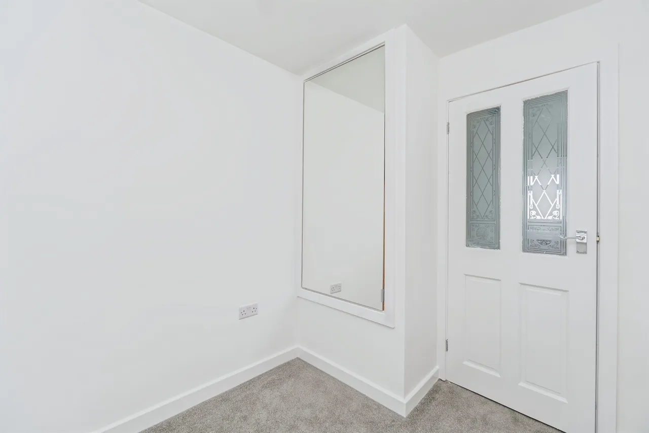 The Drive, Totton, SO40, photo 9