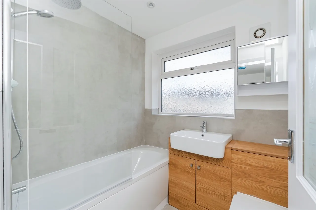 The Drive, Totton, SO40, photo 4