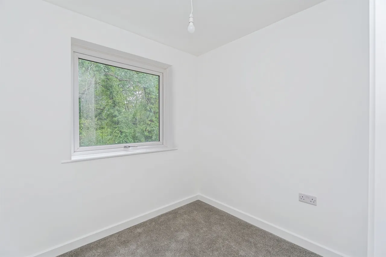 The Drive, Totton, SO40, photo 8