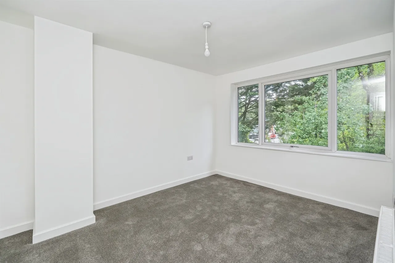 The Drive, Totton, SO40, photo 7