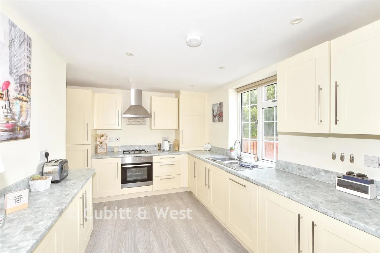 College Road, Ardingly, RH17, photo 4