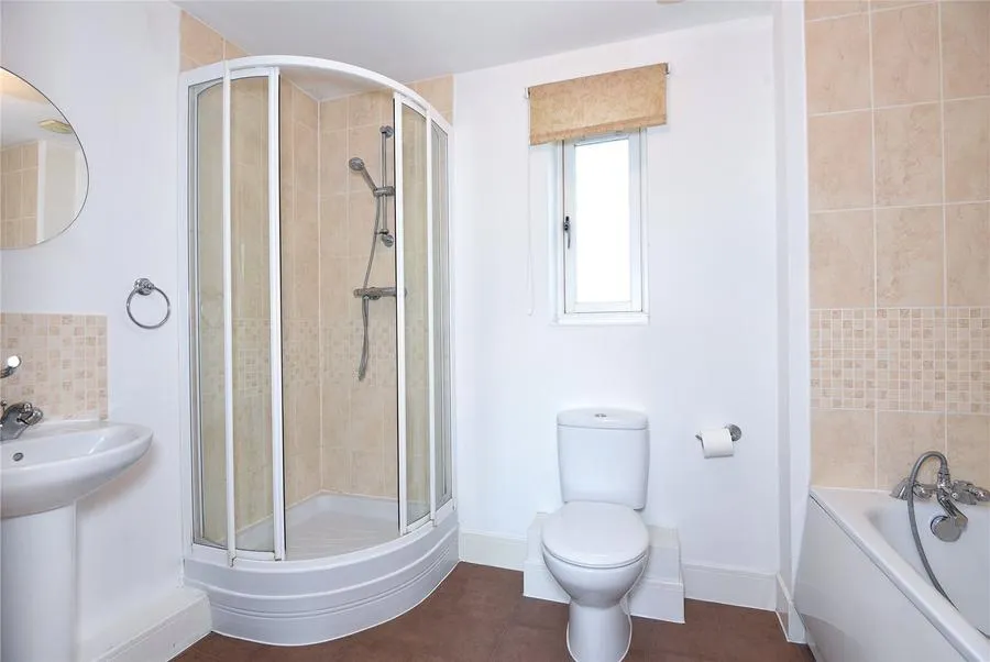 Vulcan Drive, Bracknell, RG12, photo 8