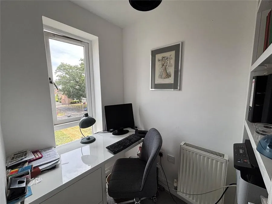 Vulcan Drive, Bracknell, RG12, photo 9
