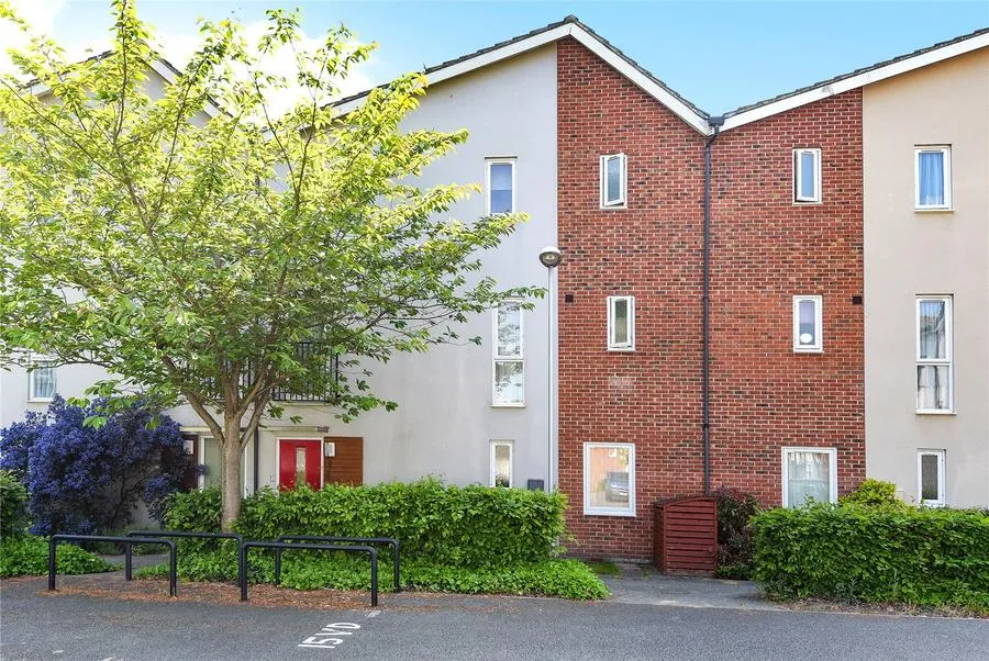 3 bed house for sale, Vulcan Drive, Bracknell, RG12