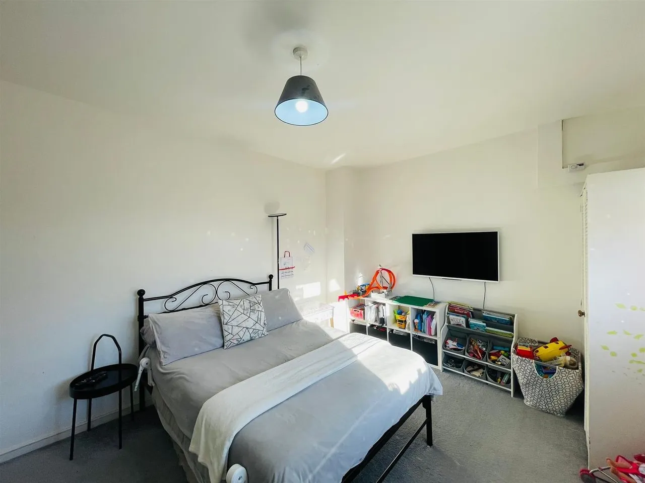 Winns Avenue, London, Greater London E17 5HB, photo 8