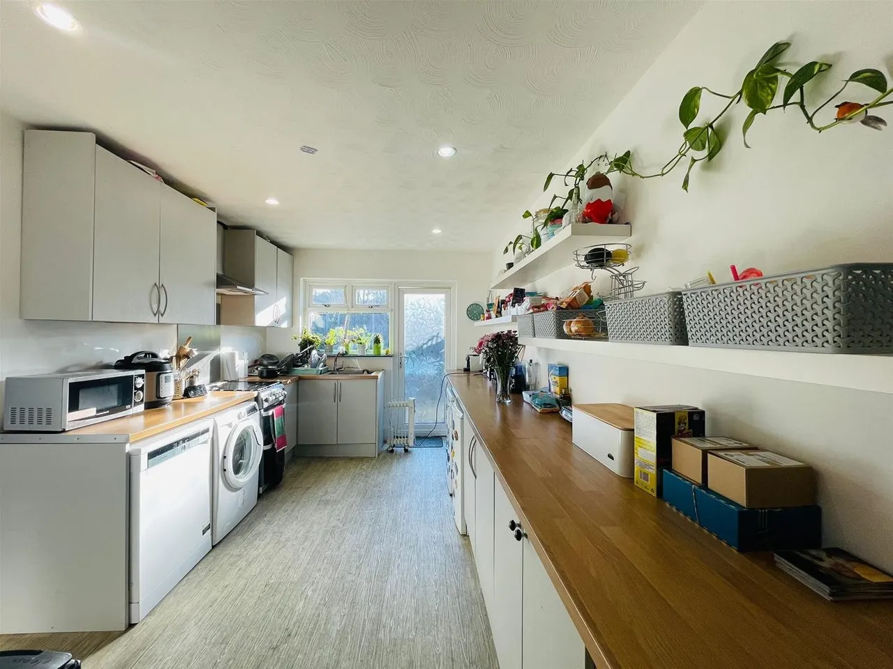 Winns Avenue, London, Greater London E17 5HB, photo 6
