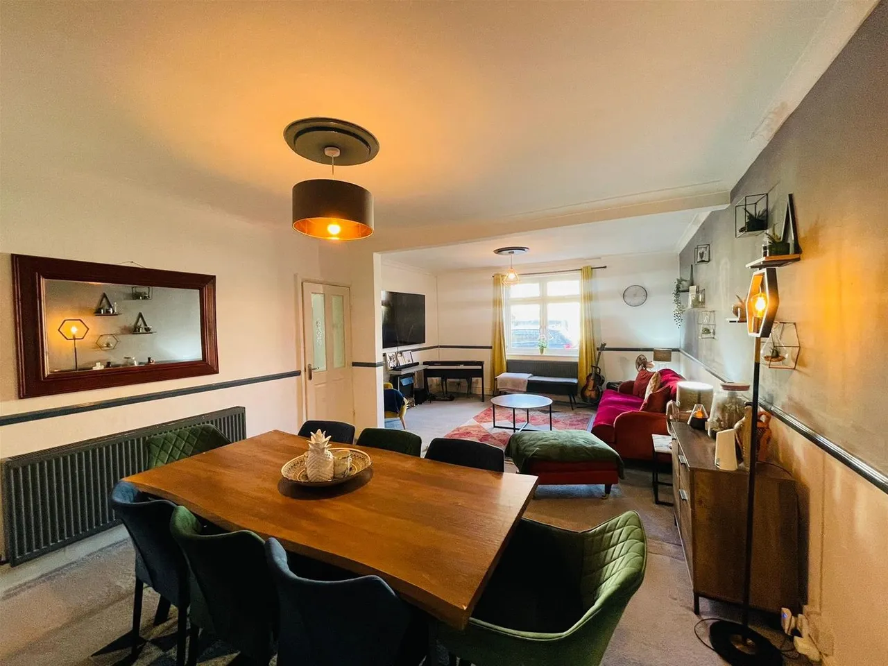 Winns Avenue, London, Greater London E17 5HB, photo 4