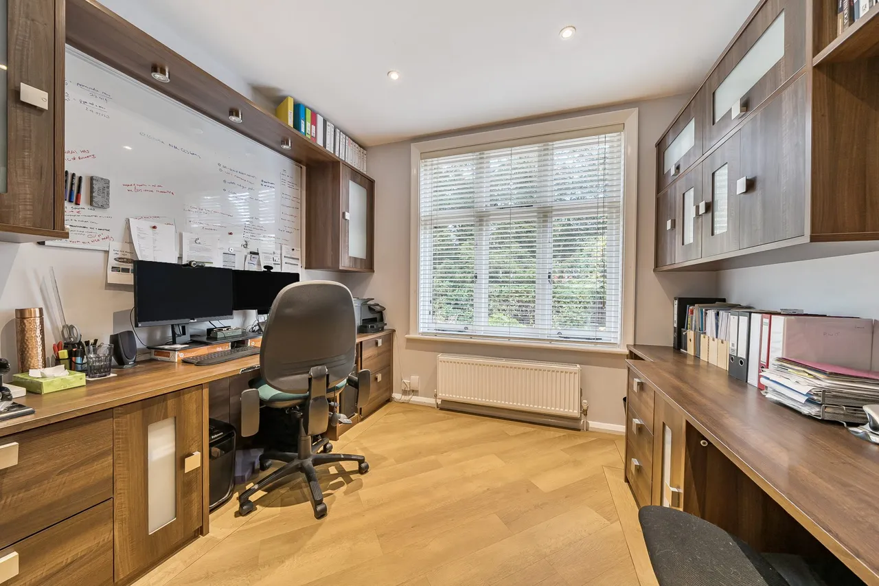 Wellington Avenue, Fleet, GU51 3BF, photo 9