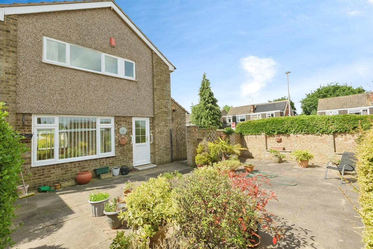 3 bed house for sale, Rushton Drive, Leicester, LE2