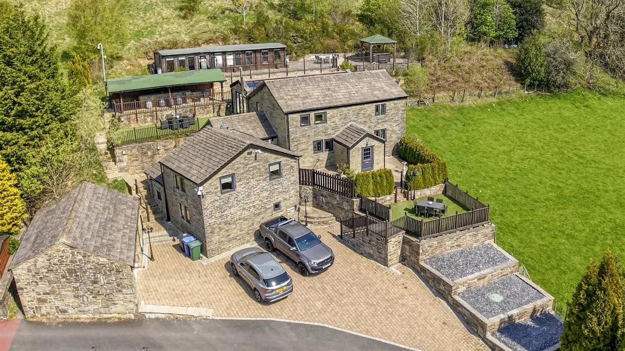4 bed house for sale, Hollin Lane, Rawtenstall