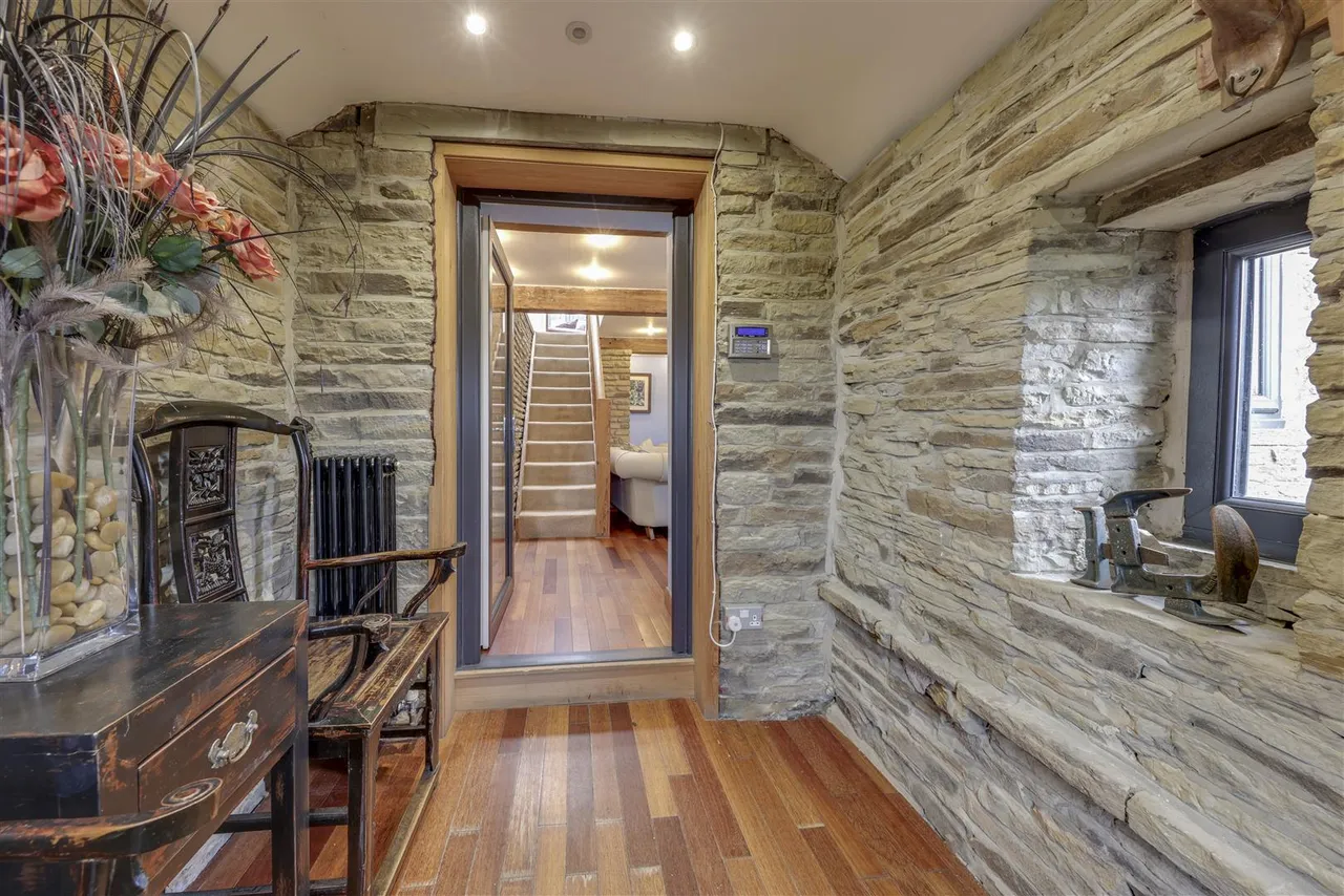 Hollin Lane, Rawtenstall, photo 6