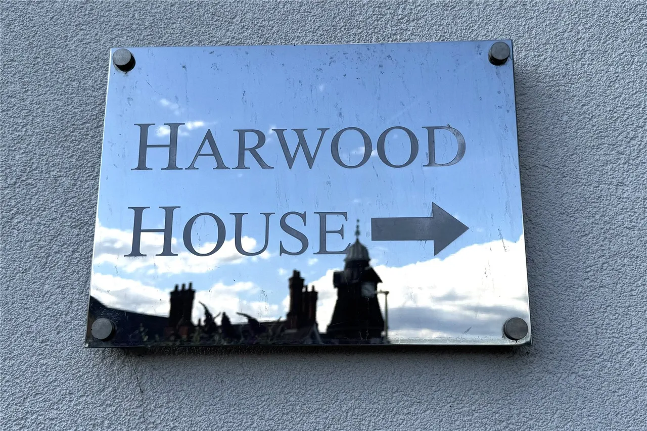 Clockhouse Road, Farnborough, GU14, photo 8