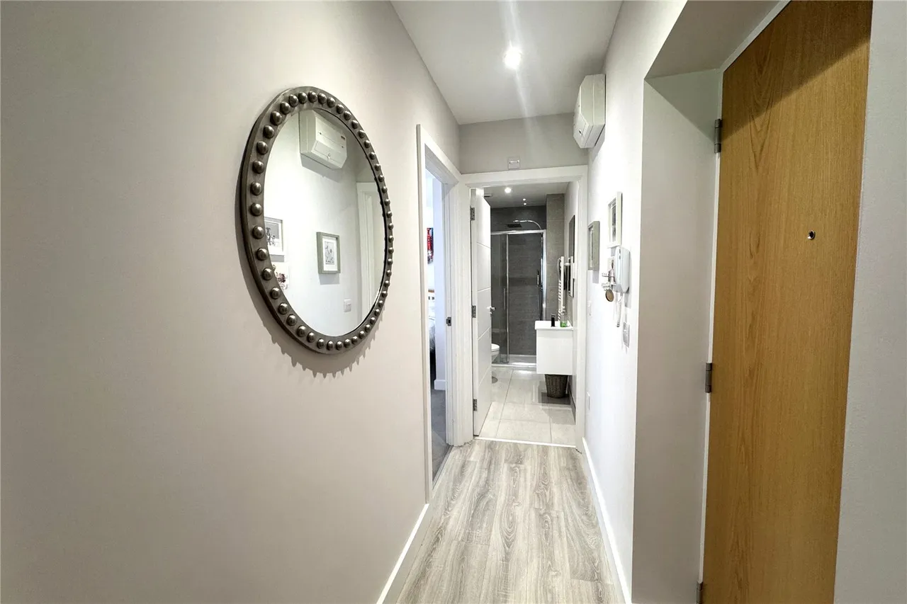 Clockhouse Road, Farnborough, GU14, photo 3