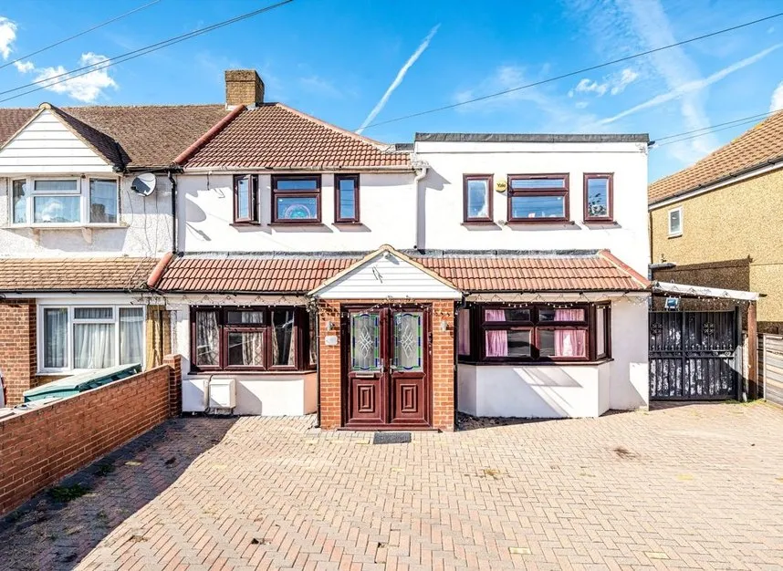 5 bed house to rent, Riverdale Road, Hanworth, TW13