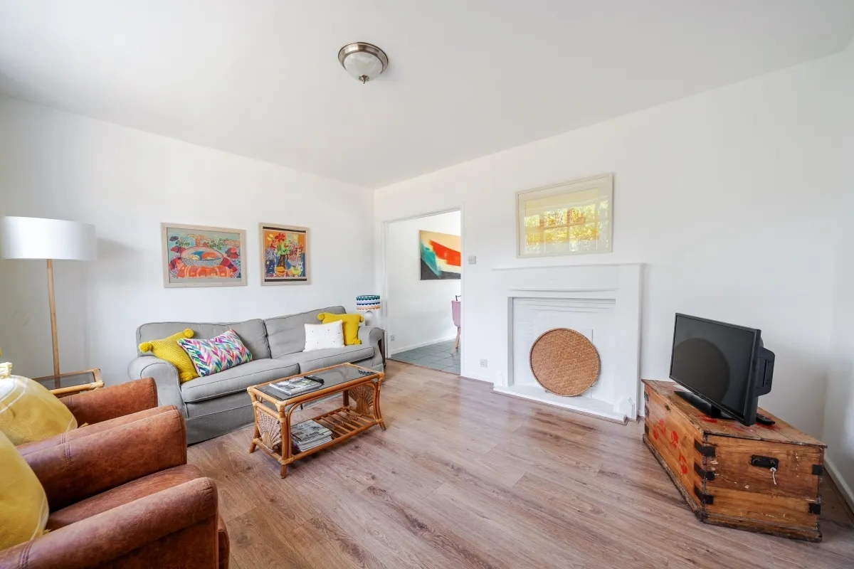 Manor Road North, Thames Ditton, KT7, photo 3