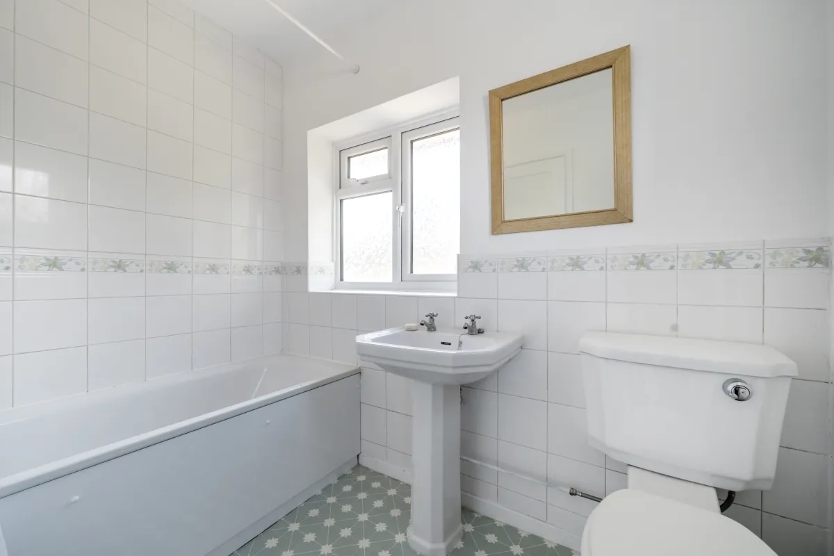Manor Road North, Thames Ditton, KT7, photo 17