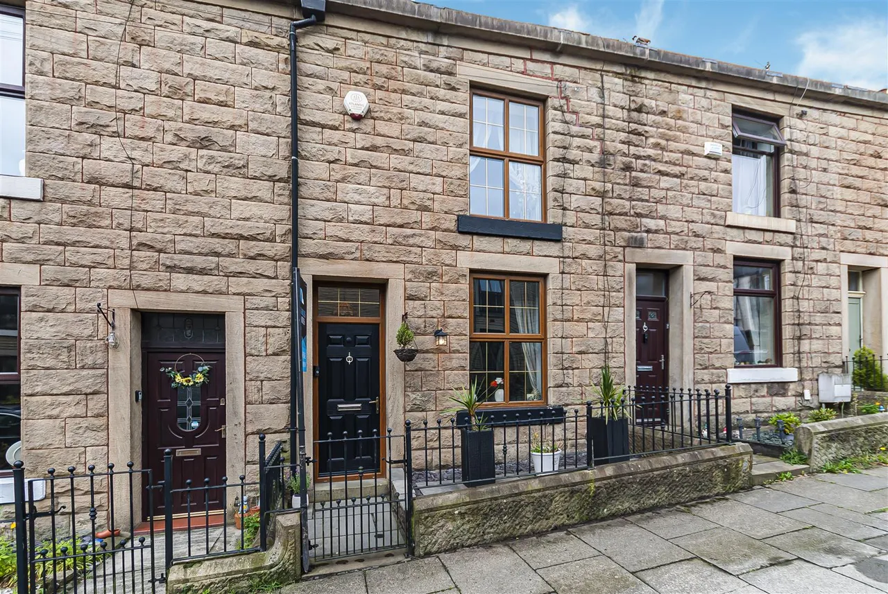 3 bed house for sale — Garnett Street, Ramsbottom, Bury, Lancashire, BL0 9JW