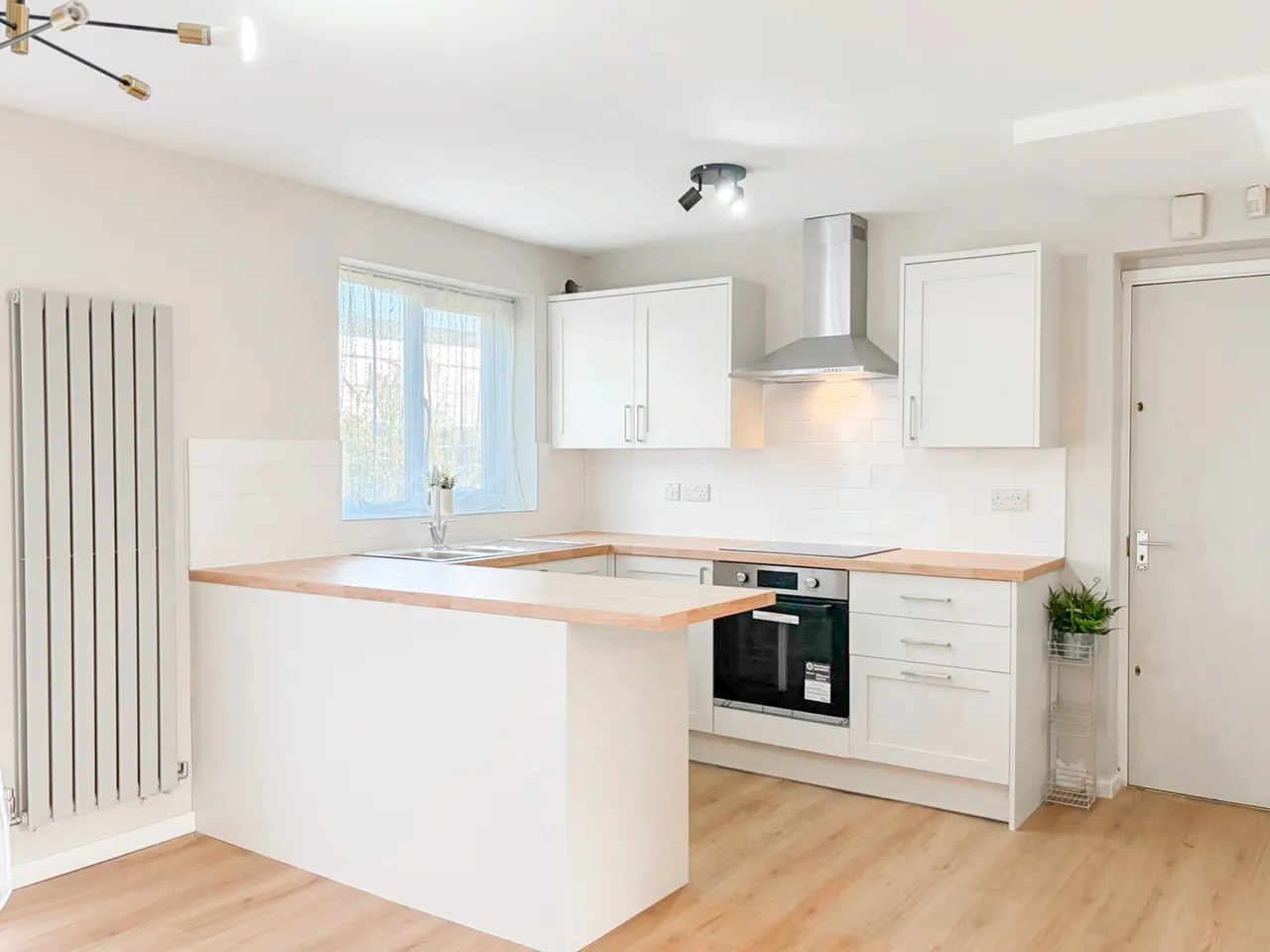 Hereford Crescent, Little Lever, BL3, photo 8