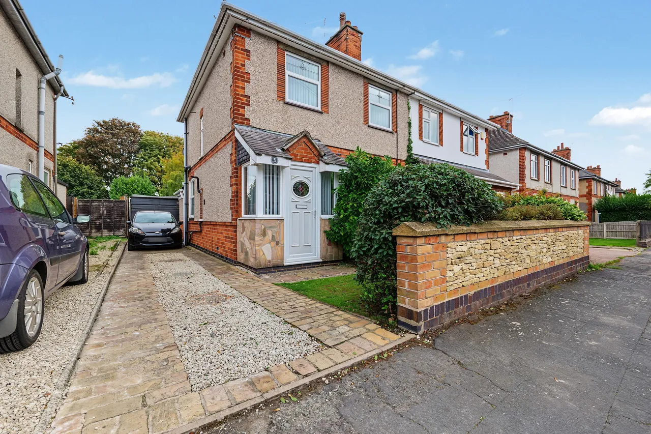 3 bed house for sale, Tower Road, Earl Shilton, LE9
