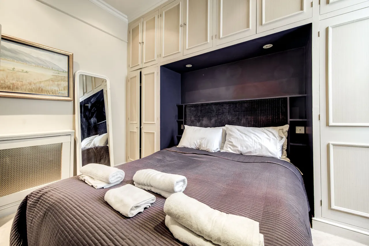 Flat 7, 212 Old Brompton Road, London, photo 5