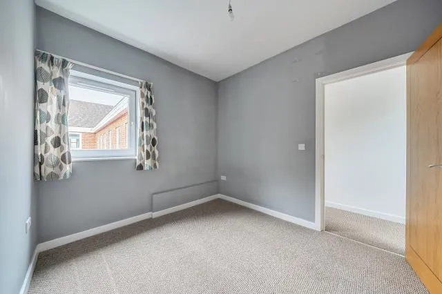 The Broadway, Newbury, RG14, photo 8