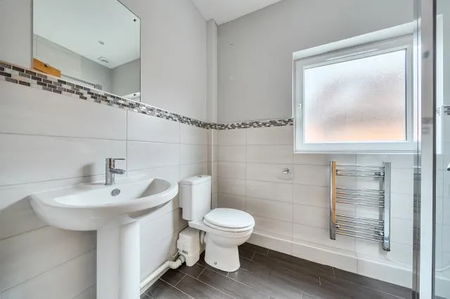 The Broadway, Newbury, RG14, photo 11