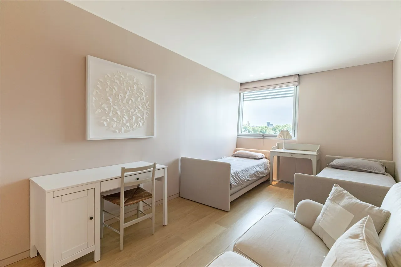 Hester Road, London, SW11, photo 10