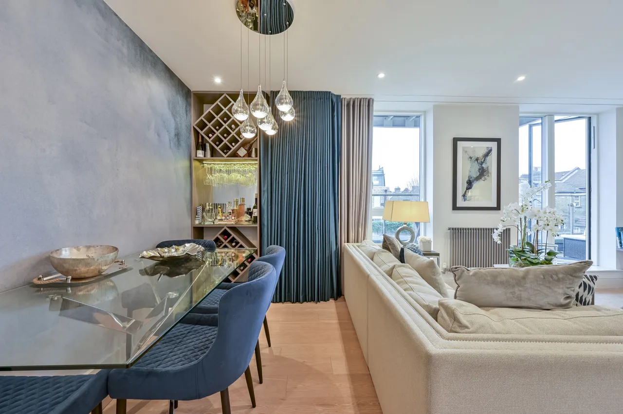 Flat 1, 2 Wellsborough Mews, London, photo 3
