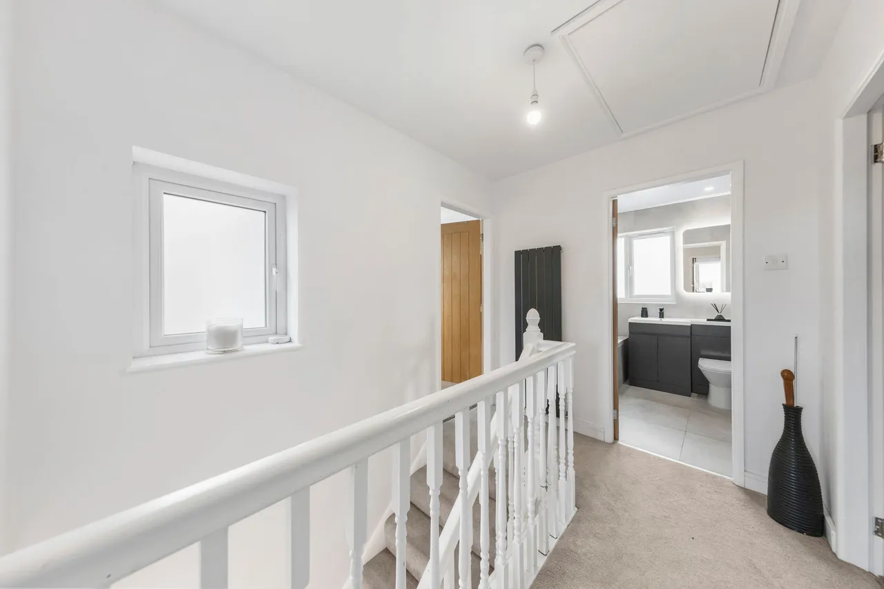 Beechmore, Moore, Warrington, Warrington, WA4 6UE, photo 12