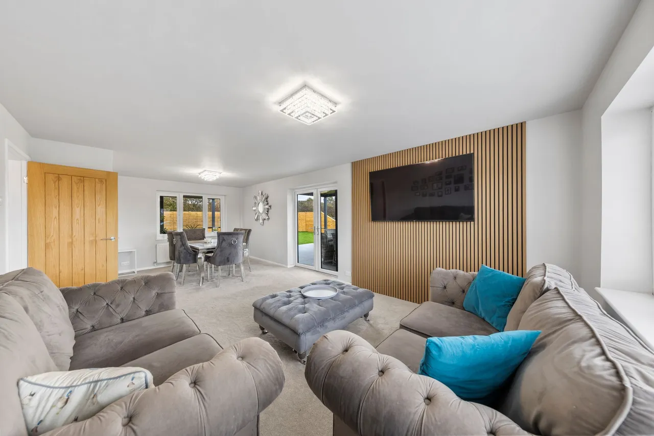 Beechmore, Moore, Warrington, Warrington, WA4 6UE, photo 6