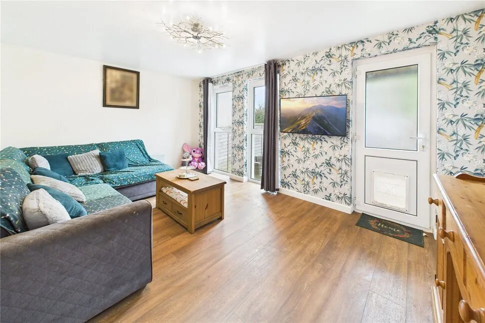 Huish Court, Radstock, Somerset, BA3, photo 3