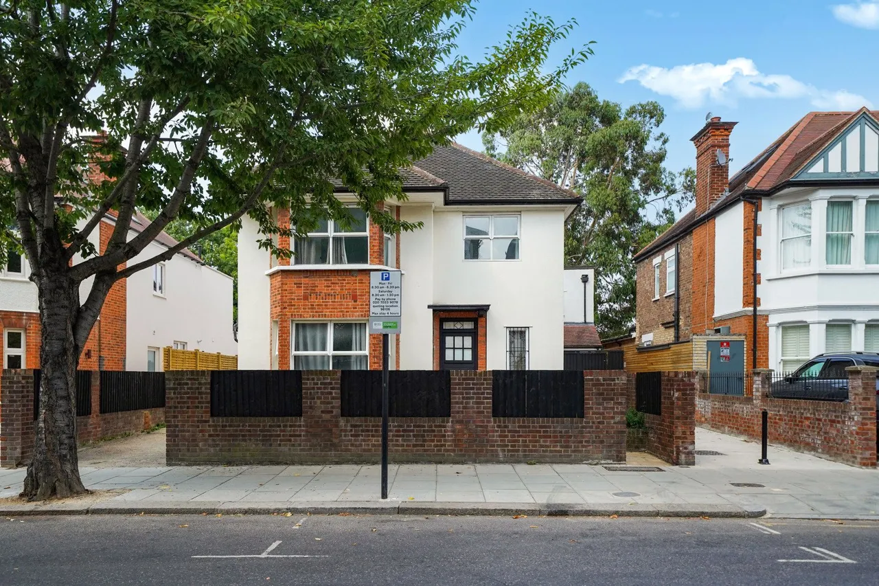 3 bed flat to rent — St. Quintin Avenue, London, United Kingdom, W10
