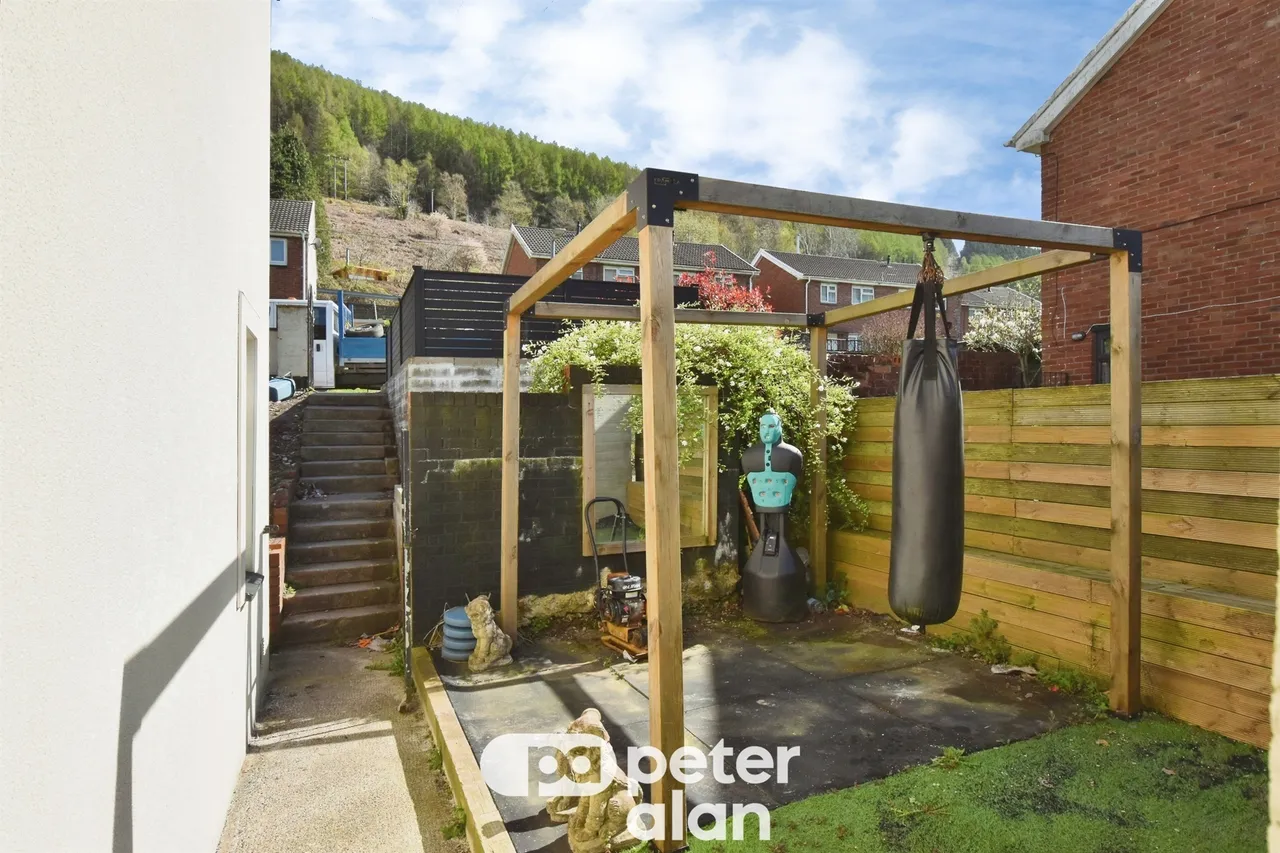 Darren Las Merthyr Tydfil, CF48, photo 17
